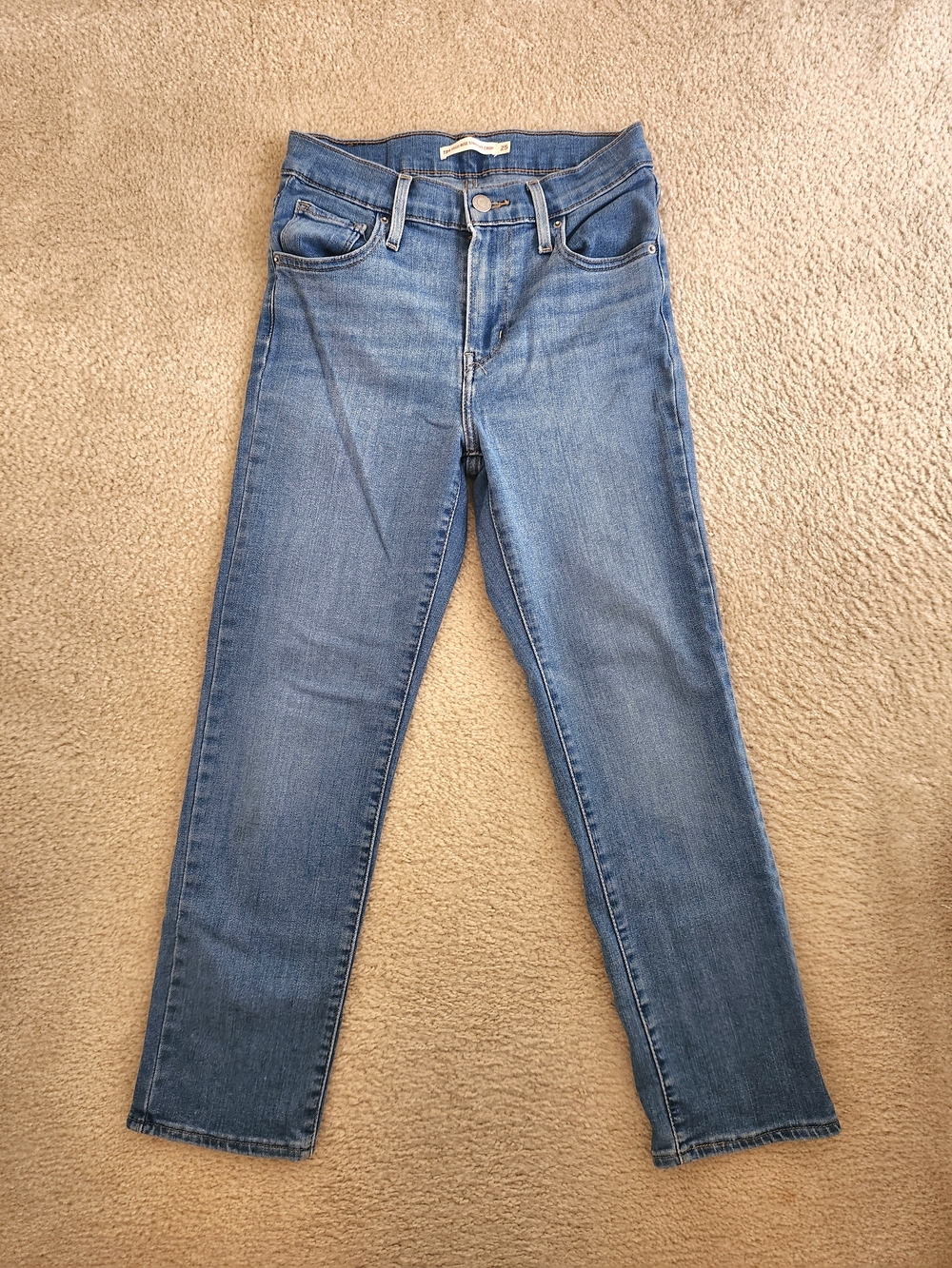 Levi's 724 High-Rise Straight Cropped Jeans